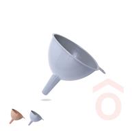 Tölcsér 17cm műanyag